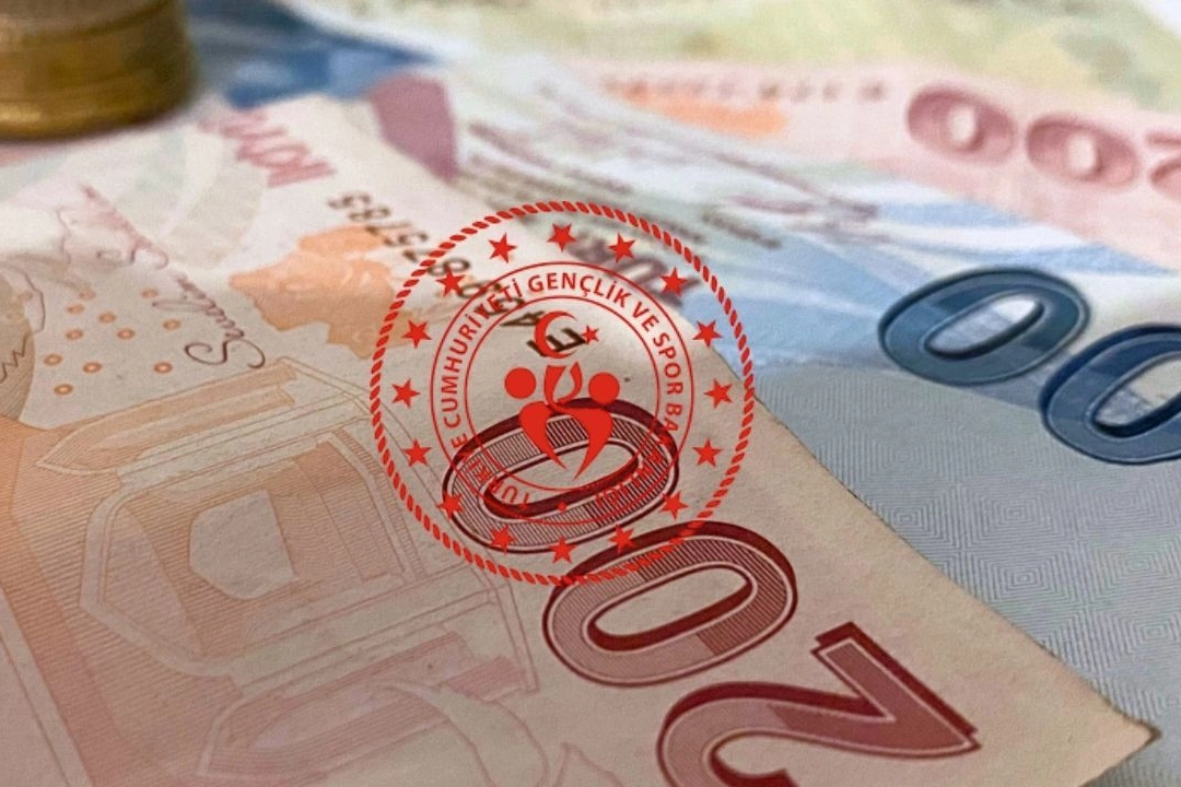 Burs ve kredi tutarları y&uuml;kseltildi! M&uuml;jdeyi Cumhurbaşkanı Erdoğan verdi