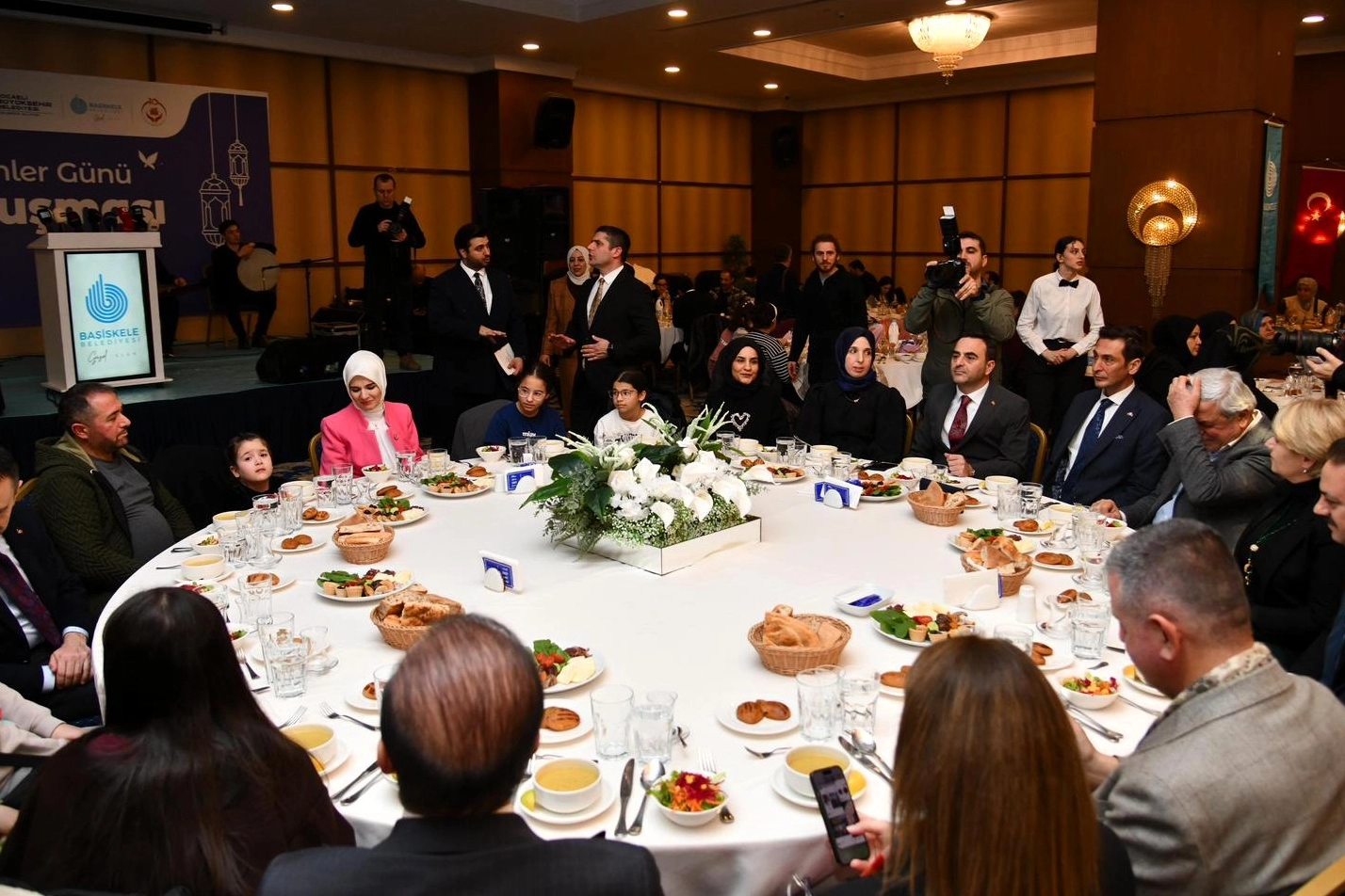 Kocaeli&rsquo;de D&uuml;nya Yetimler G&uuml;n&uuml; iftarı