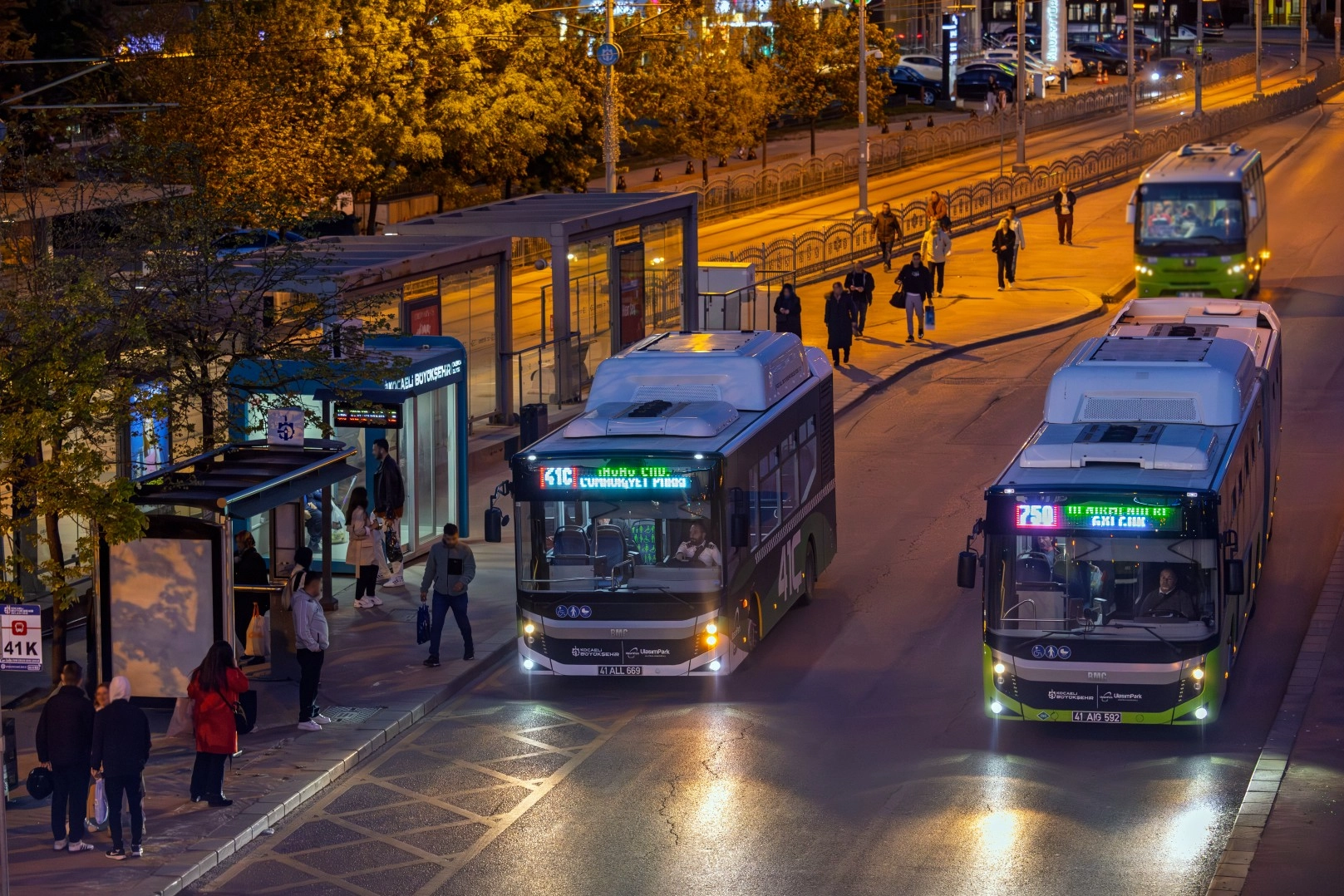 Kocaeli&rsquo;de ulaşım artık 24 saat