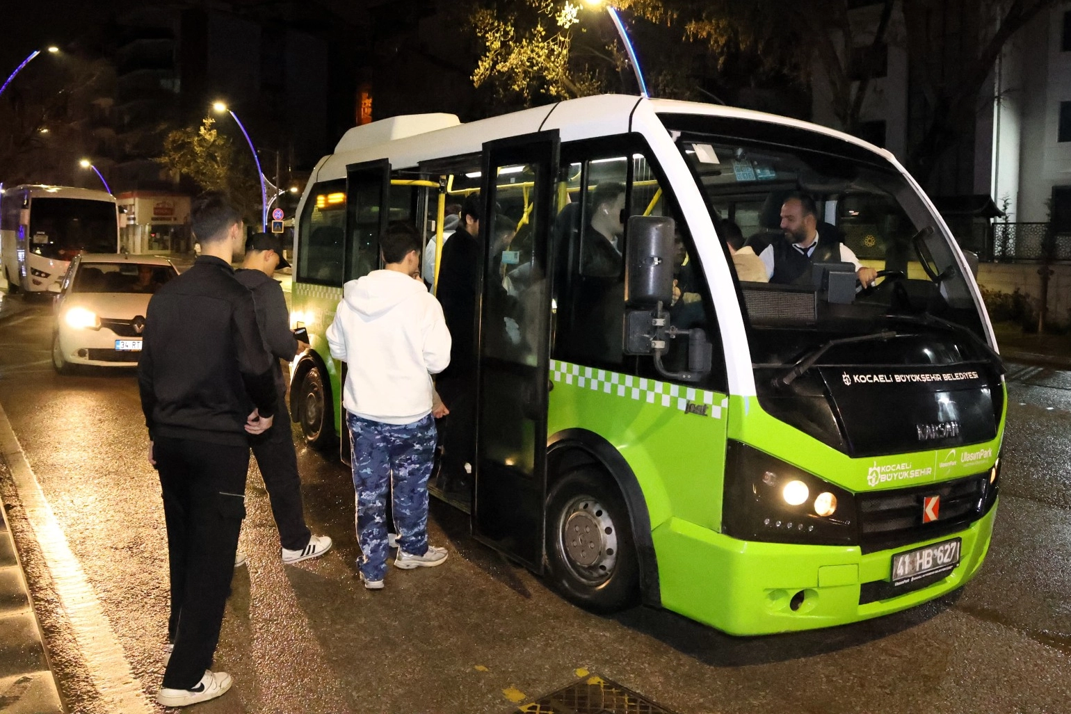 Kocaeli'nin gece seferlerine ilgi her ge&ccedil;en g&uuml;n artıyor
