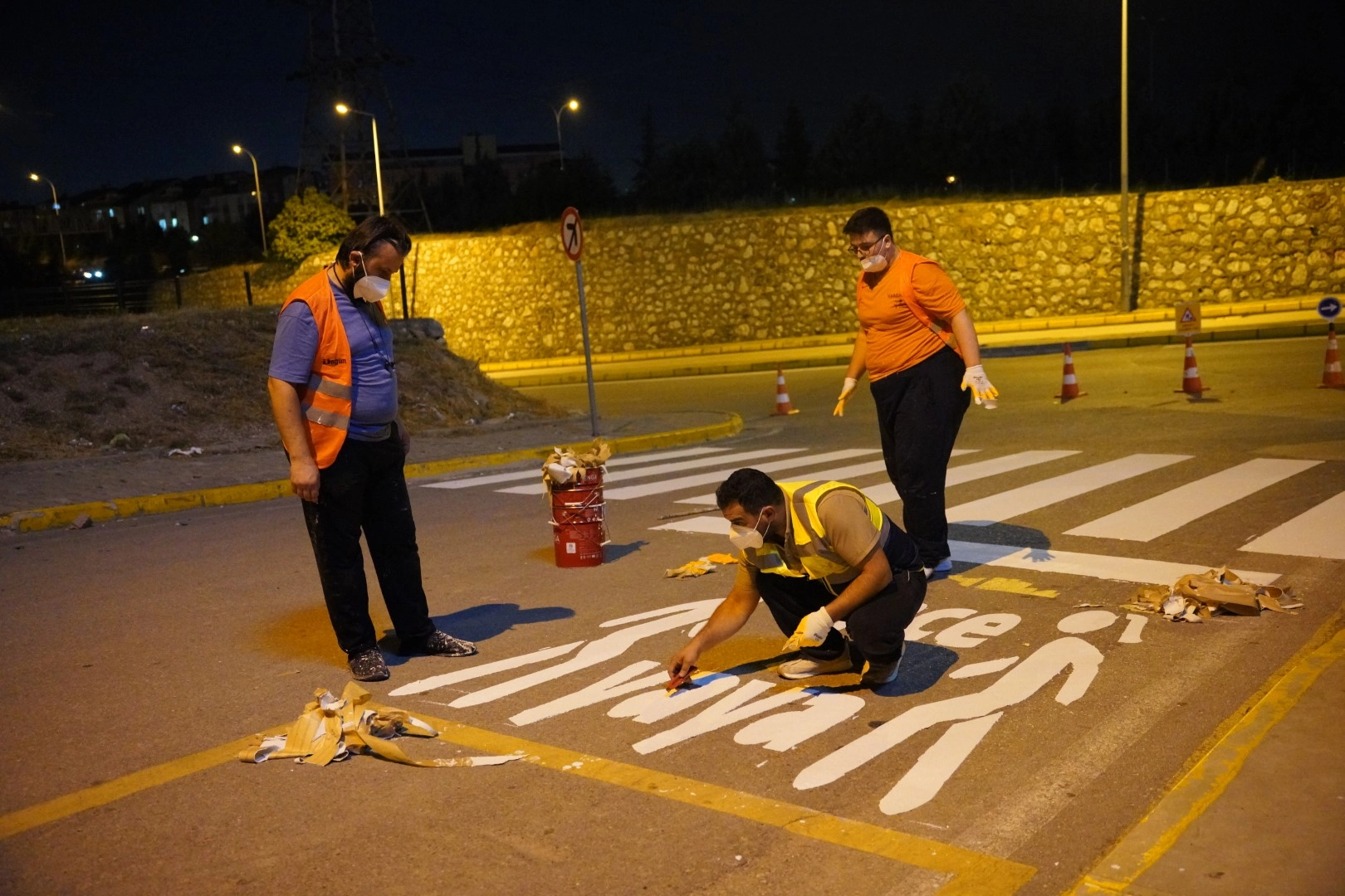 Kocaeli'de 450 noktada g&uuml;venli yaya ge&ccedil;idi hamlesi