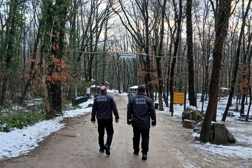 Kocaeli&rsquo;de zabıta ekipleri kentin her noktasında g&ouml;rev başında