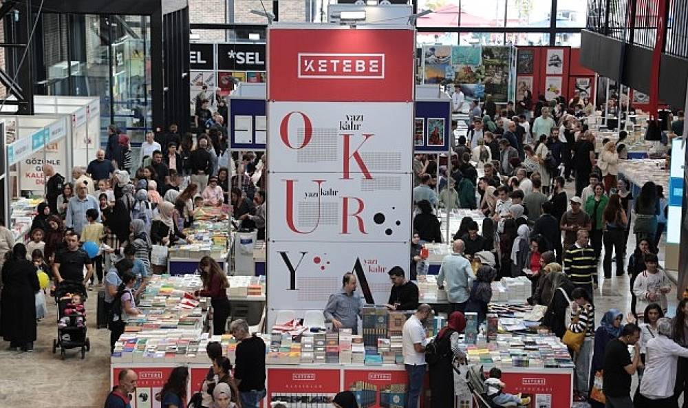 16. Kocaeli Kitap Fuarı g&uuml;n sayıyor