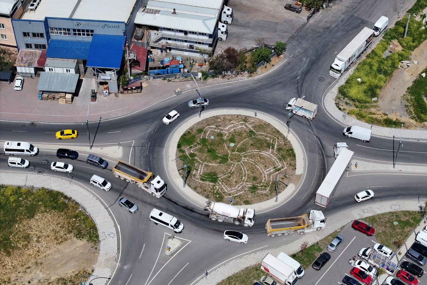 Gebze Millet Bah&ccedil;esi, ulaşıma da nefes aldırdı