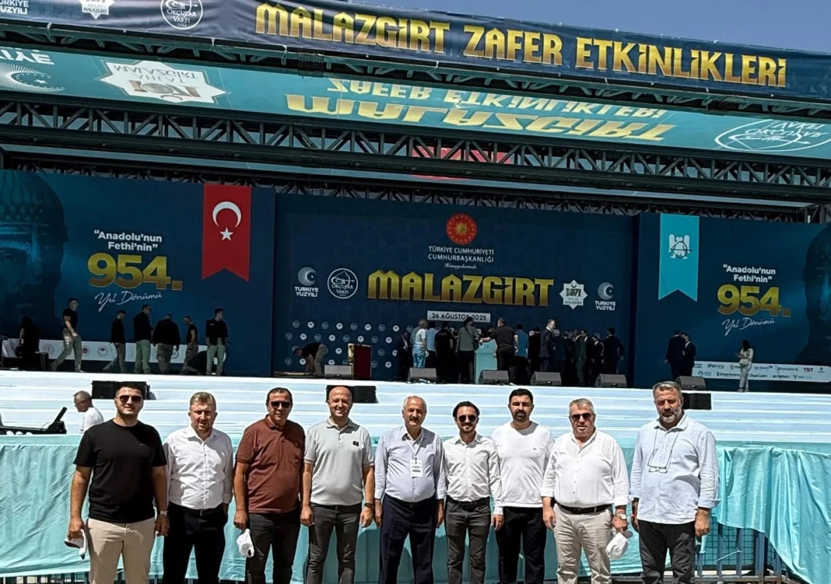Başkan Büyükgöz, Malazgirt Zaferi’nin 954. Yıl Dönümü Kutlamalarına Katıldı