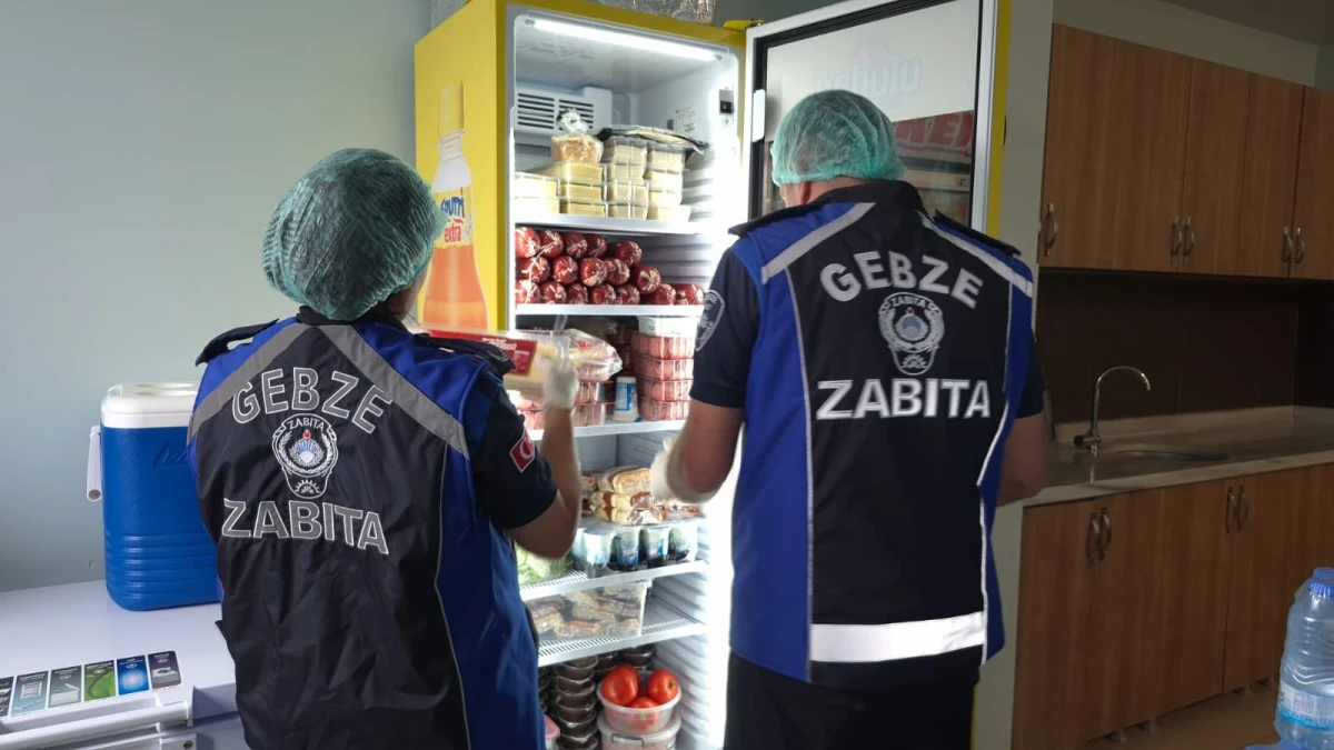 Gebze&rsquo;de Okul Kantinlerine Zabıta Denetimi