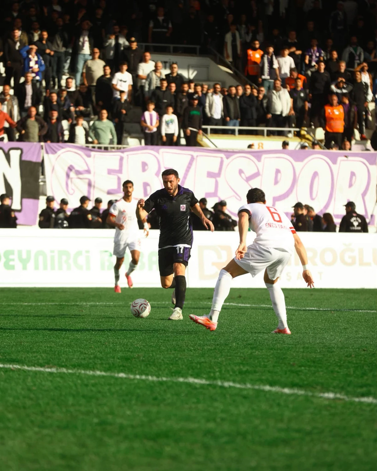 Gebzespor Evinde Fırtına Gibi Esti: Mor-Beyazlılar Zirveye Bir Adım Daha Yaklaştı! 4 - 1