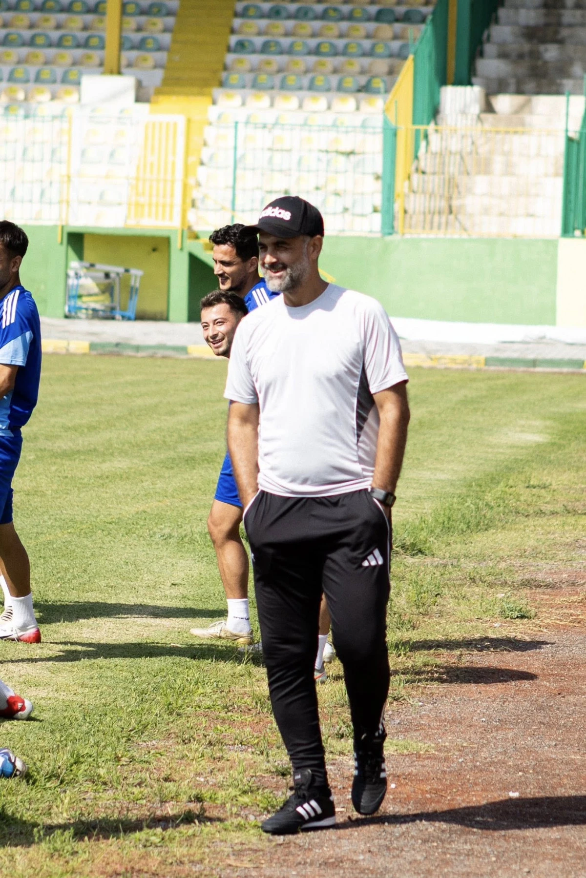 Gebzespor Kulübü, teknik direktör Cihan Erdil ve Ekibiyle Yollarını Ayırdı