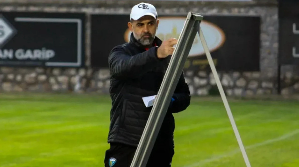 Gebzespor Teknik Direktör'ü Cihan Erdil Arnavutköy Belediyespor maçını değerlendirdi