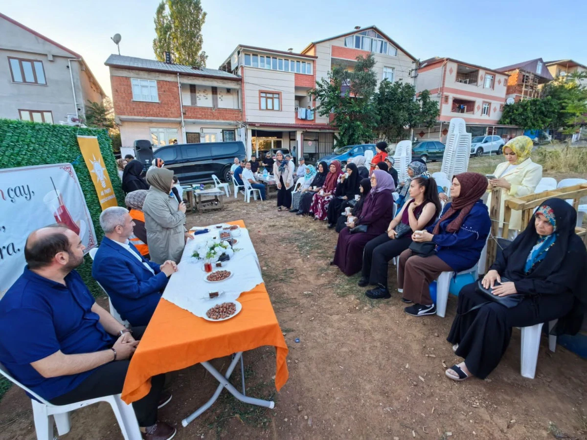Recep Kaya ve Habibe &Ccedil;ırak H&uuml;rriyet Mahallesi Sakinleriyle Buluştu