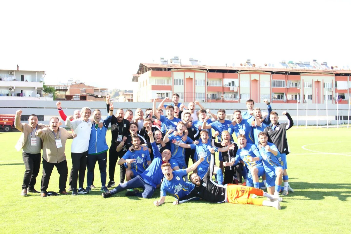 Son hafta Sürprizi! Belediye Derincespor 2 Lig'de kaldı Gebze Sevindi