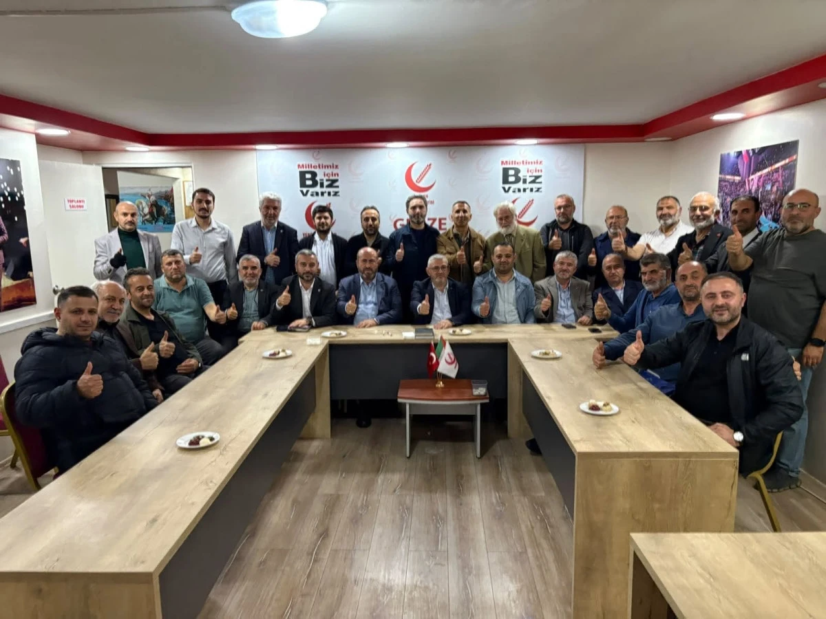 Yeniden Refah Gebze Teşkilatında  İstişare Toplantısı: "Gebze İ&ccedil;in Birlikte &Ccedil;alışıyoruz"