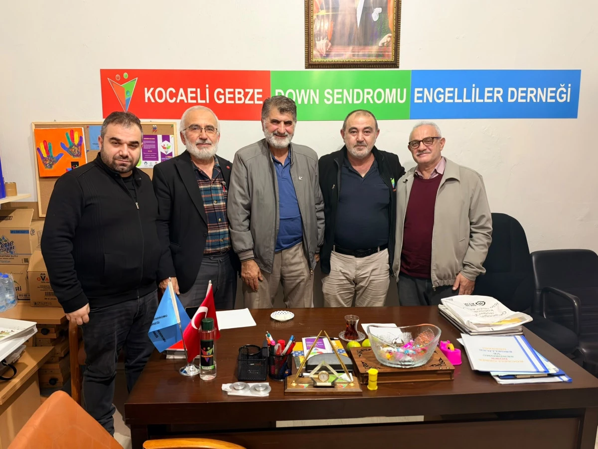Yeniden Refah Gebze&rsquo;den Down Sendromu Engelliler Derneği&rsquo;ne Anlamlı Ziyaret